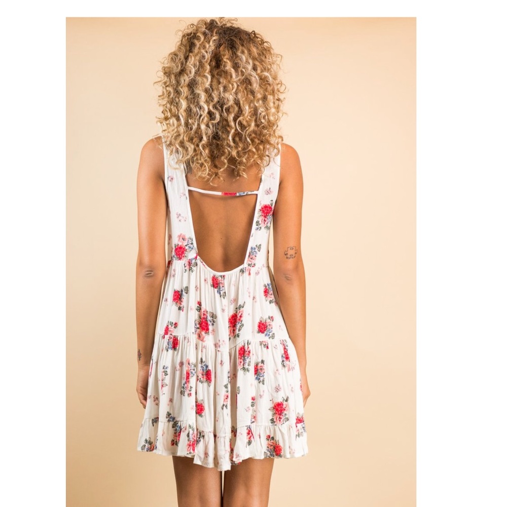Sweet Escape Floral Dress - Picture 2 of 8